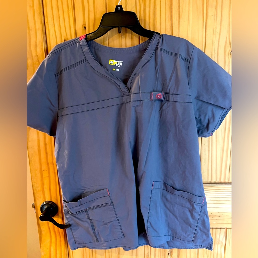 Wonderflex scrubs